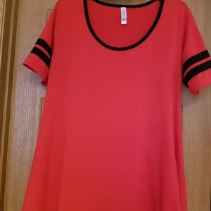 LuLaRoe Perfect T